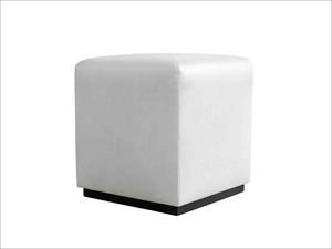 Benches + Ottomans — 04687